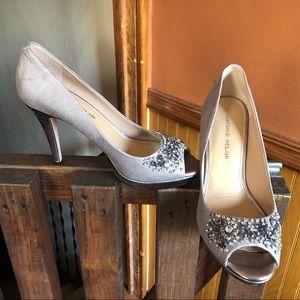 🛒Antonio Melani Silver Gray Pumps 9M